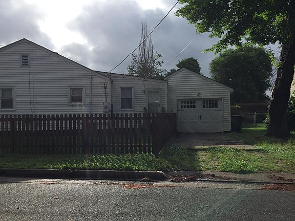 Side view - with attached garage