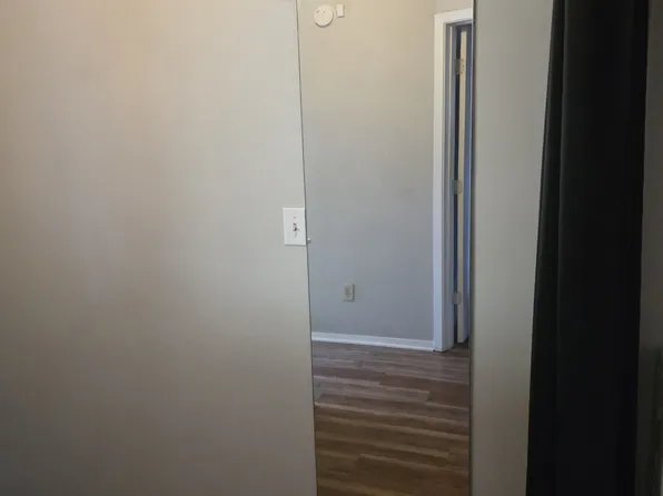 5722 Wells Cir, Stone Mountain, GA 30087
