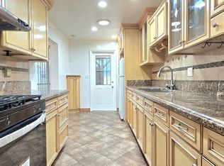 700 E Angeleno Ave, Burbank, CA 91501