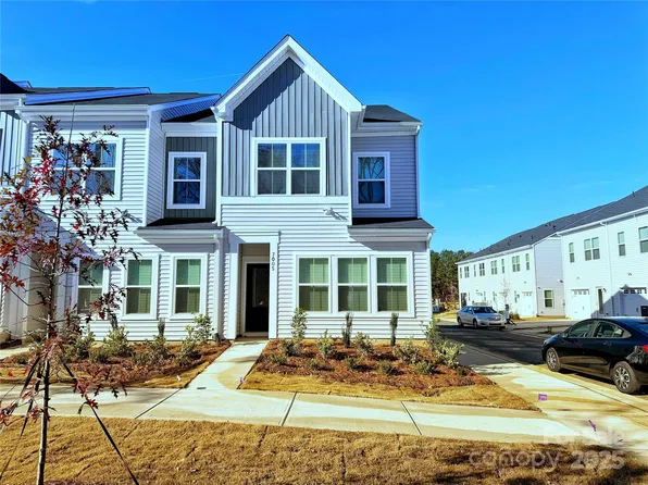 7005 Alpharetta St #20, Charlotte, NC 28216