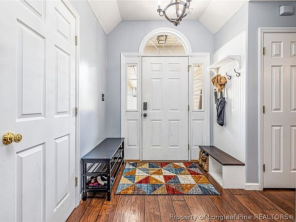 3rd image of 7736 Redwood Ave