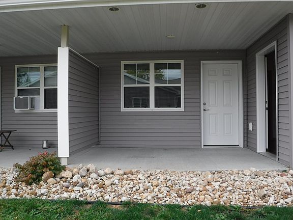 3rd image of 119 Young St #131
