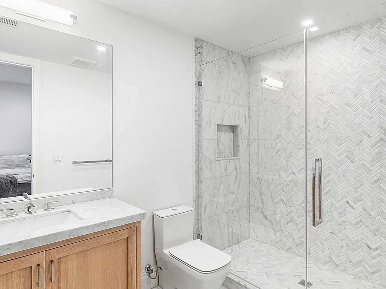 51 Arbutus Rd — Photo 32