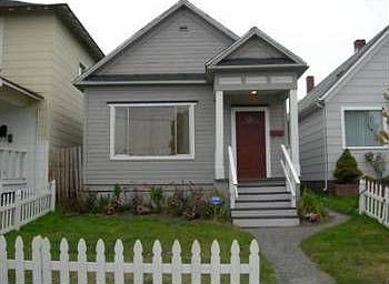 1st image of 2614 Lombard Ave