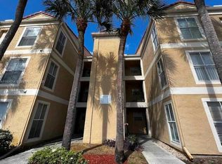 833 Riverside Dr APT 832, Coral Springs, FL 33071