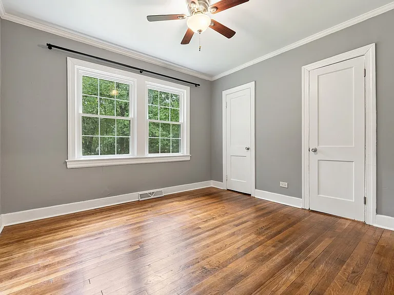 2408 Cascadilla St — Photo 14