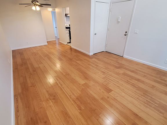 3rd image of 142 S Esplanade St #208