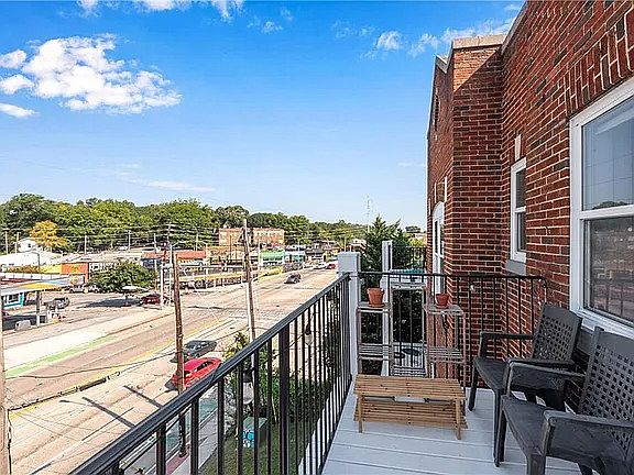 5th image of 373 Moreland Ave NE APT 302
