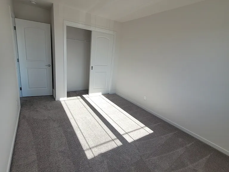 40 Carringham Gate NW #M — Photo 15