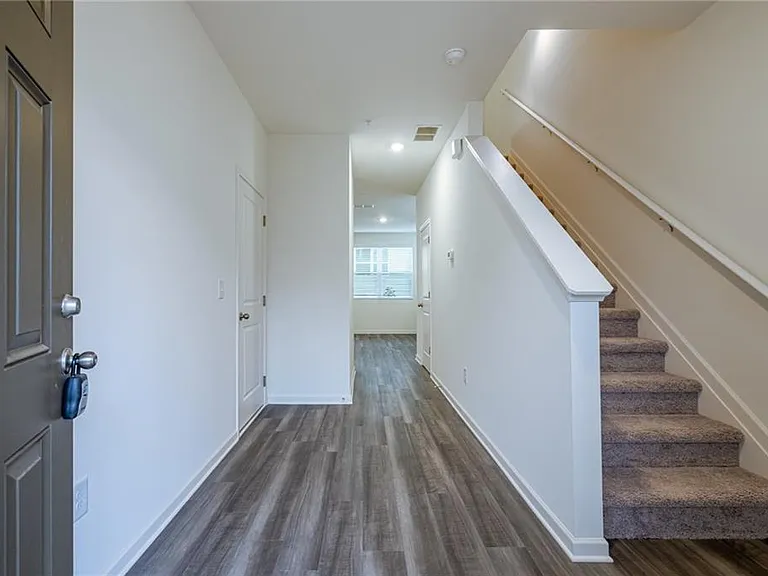2010 Ayla Dr — Photo 5