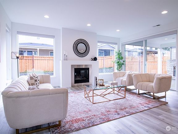 5th image of 18738 131st Street Ct E