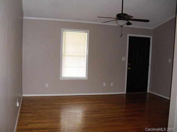3rd image of 506 N Franklin St
