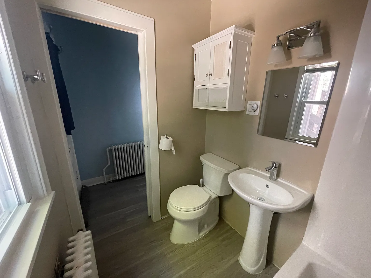 2 bed, 1150 sqft, $1,600 — Photo 4