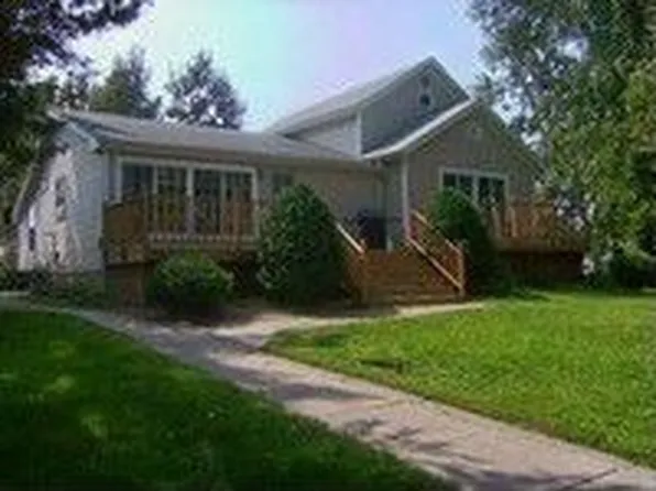 9903 NW 16th St, Waseca, MN 56093