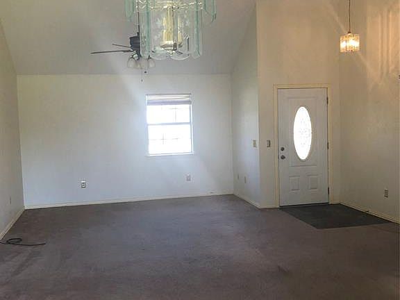 3rd image of 418 Soward Ave