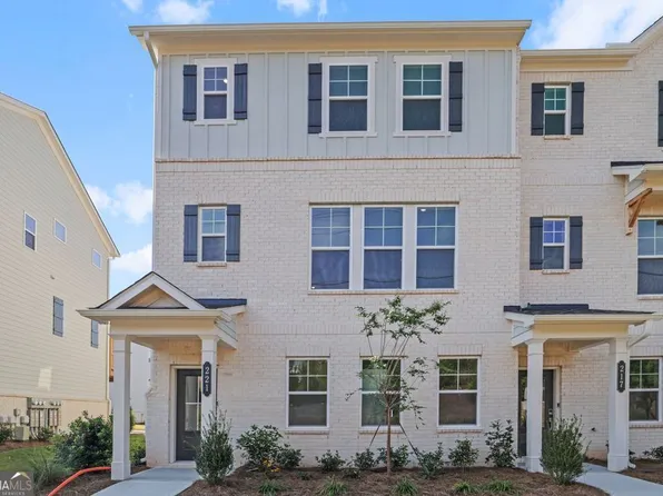 221 Lytham Dr SE, Mableton, GA 30126