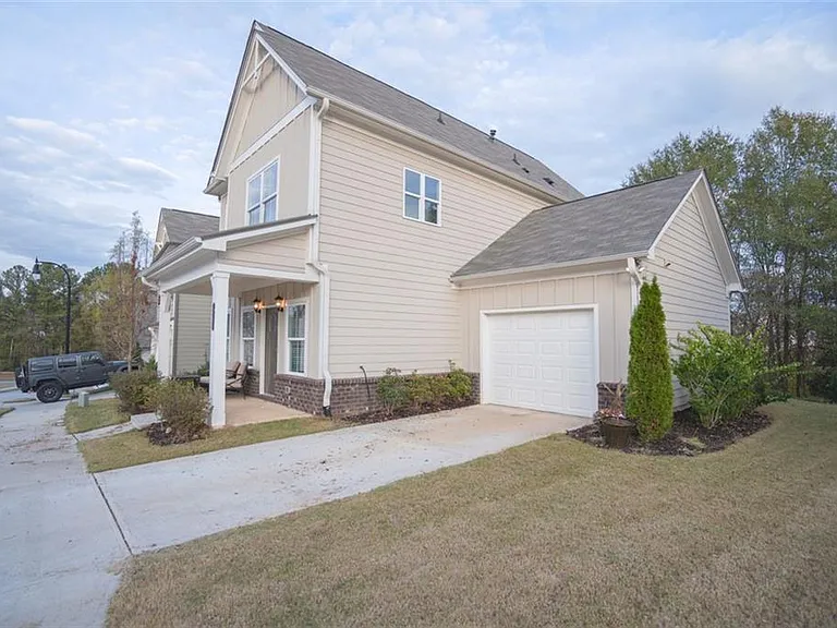 Sanford Dr NW — Photo 2