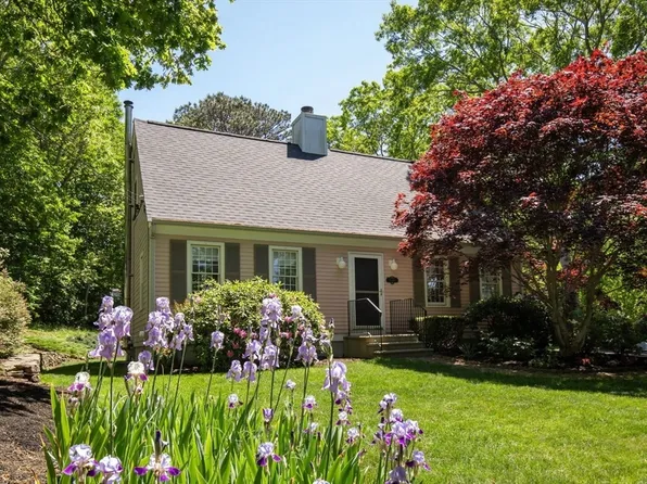 19 Colt Ln, Plymouth, MA 02360