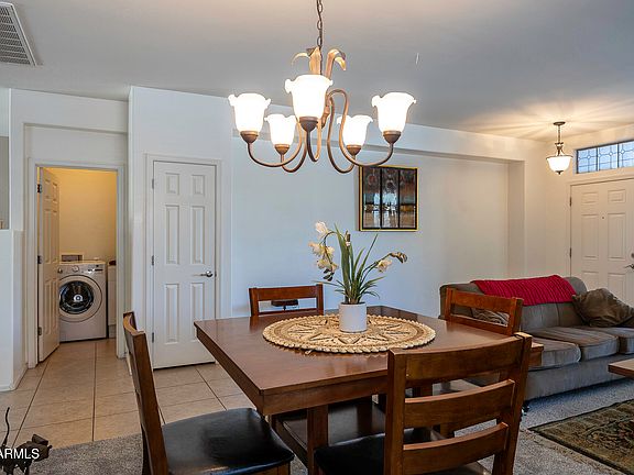 5th image of 3018 N Regal Ct