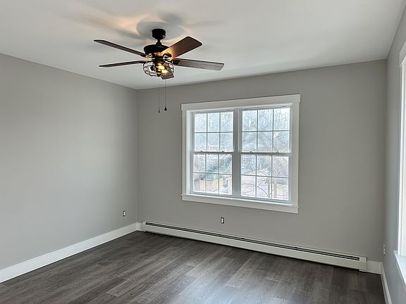 3rd image of 3 Court St