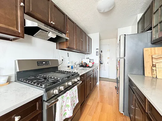 Rented by Keller Williams NYC | media 15