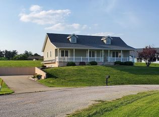 525 Southridge Dr, Bedford, IN 47421