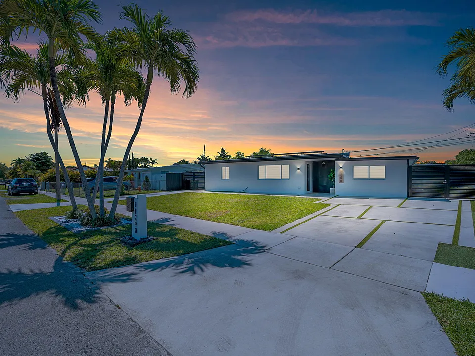 11290 SW 48th St, Miami, FL