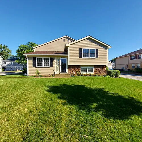 330 Plumwood Ln Photo 1