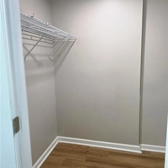 2257 Roseberry Ln — Photo 32