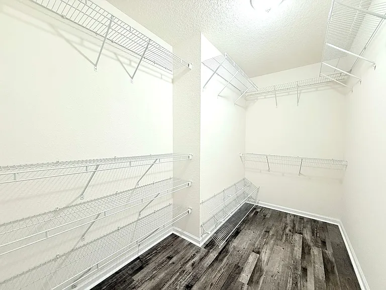 7838 Meadow Walk Ln — Photo 17