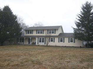 486 Mechlin Corner Rd, Pittstown, NJ 08867