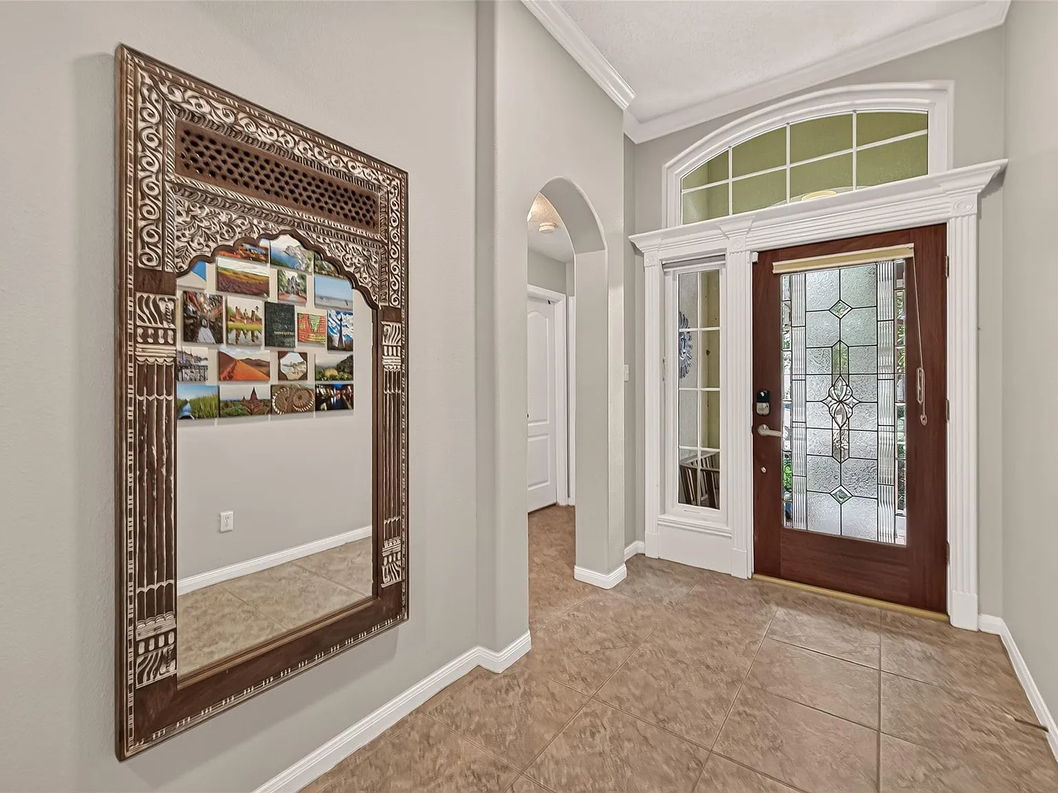 3 bed, 2.0 bath, 2320 sqft, $3,499 — Photo 4