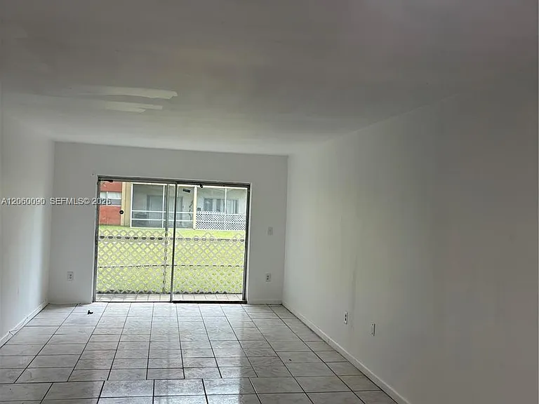 3600 NW 21st St #101 — Photo 2