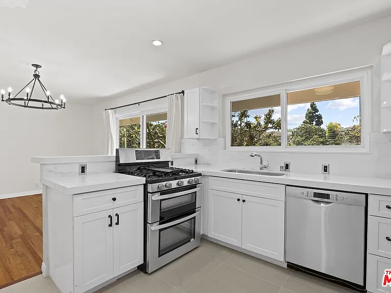 3200 S Sepulveda Blvd #J22 — Photo 4