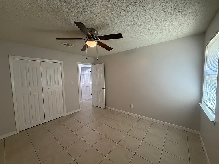 1114 Polk Ave #A — Photo 9