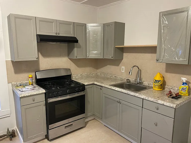 477 Park Ave #2 — Photo 6