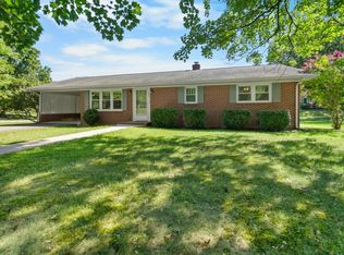 446 Montview Dr, Abingdon, VA 24210