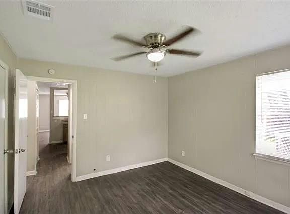 5th image of 3109 Hunter St #A