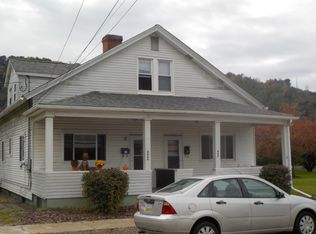 446 Standard Ave, Springdale, PA 15144