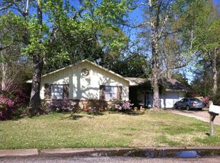 131 La Branche Ave, Ocean Springs, MS 39564