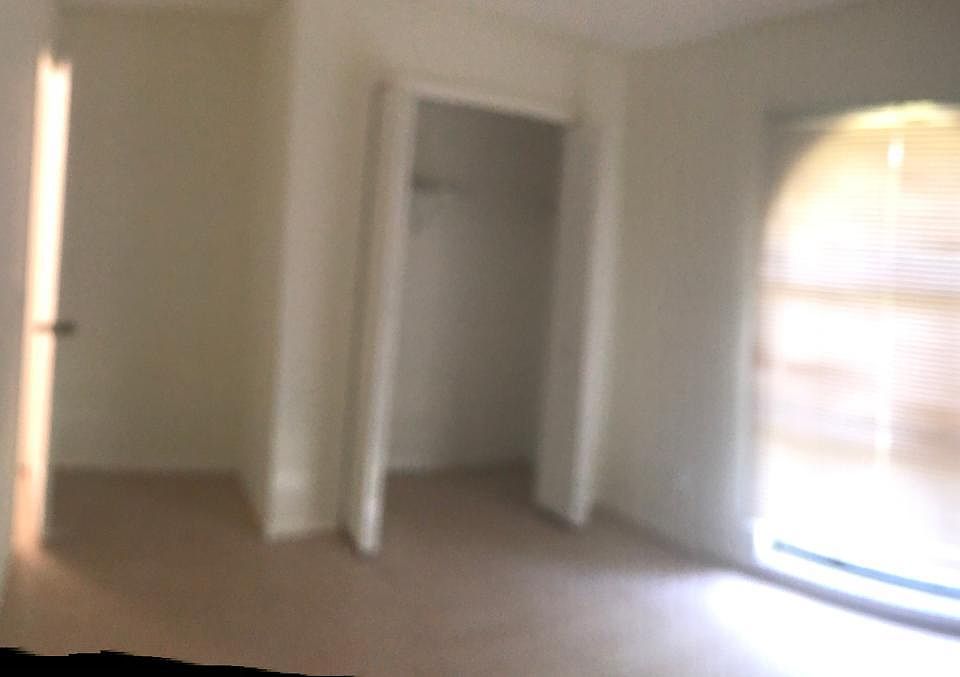 1st image of 1329 SE Floresta Dr