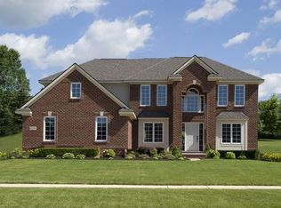 8520 Jamestown Dr, White Lake, MI