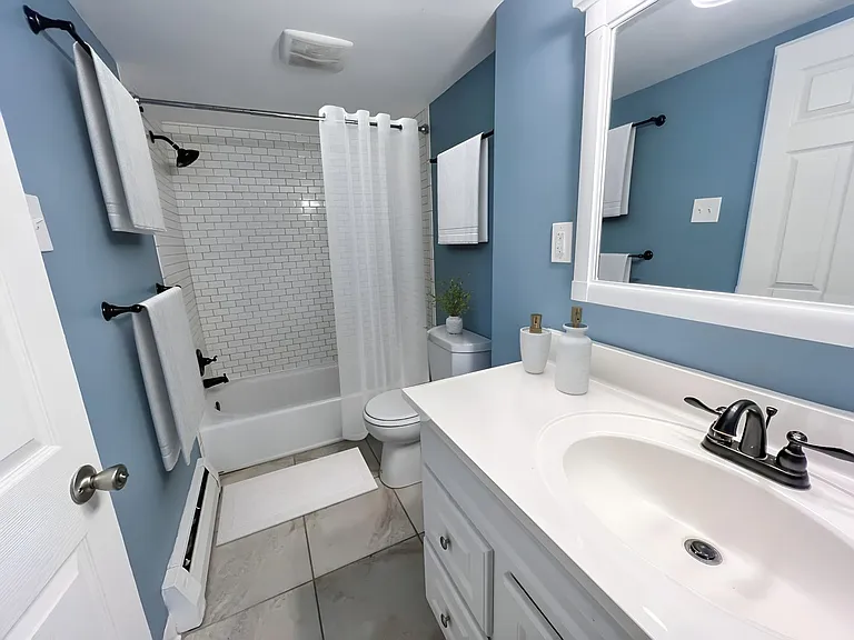 105 Runnymede Ave — Photo 15