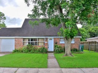 701 Mary Ln, River Ridge, LA 70123