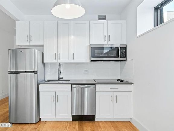 4th image of 168 Suffolk St APT 5B