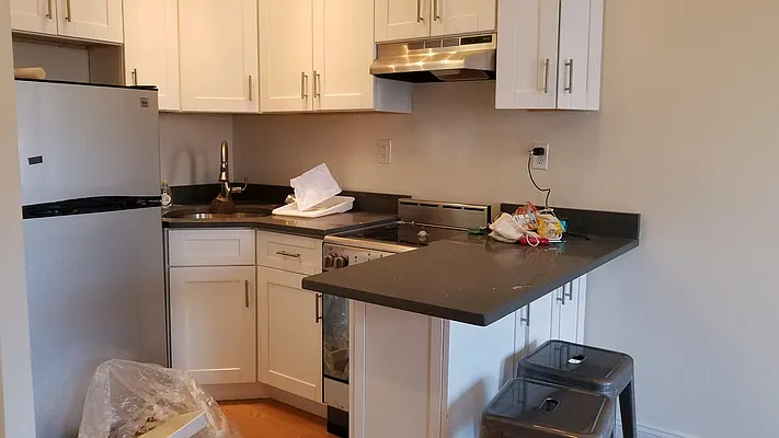 Rented by Chartwell Manhattan Realty | media 15