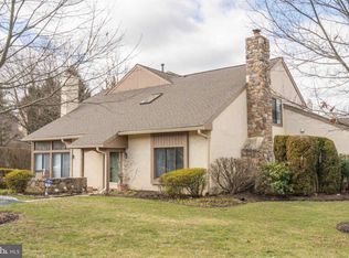 72 High Gate Ln, Blue Bell, PA 19422