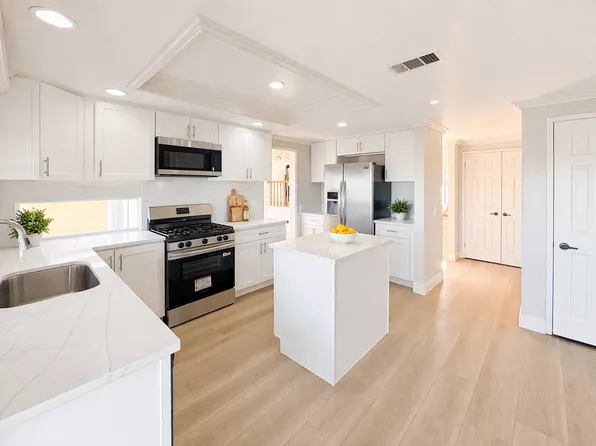 21795 Constancia, Mission Viejo, CA 92692