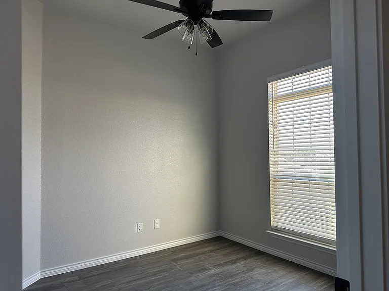 5106 White Rose Dr — Photo 5