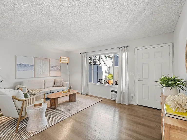 Spacious Living Room | Apartments in Huntington Beach, CA | The Breakwater Apartments